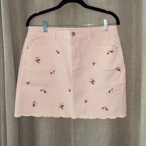 Light pink jean rose bud skirt